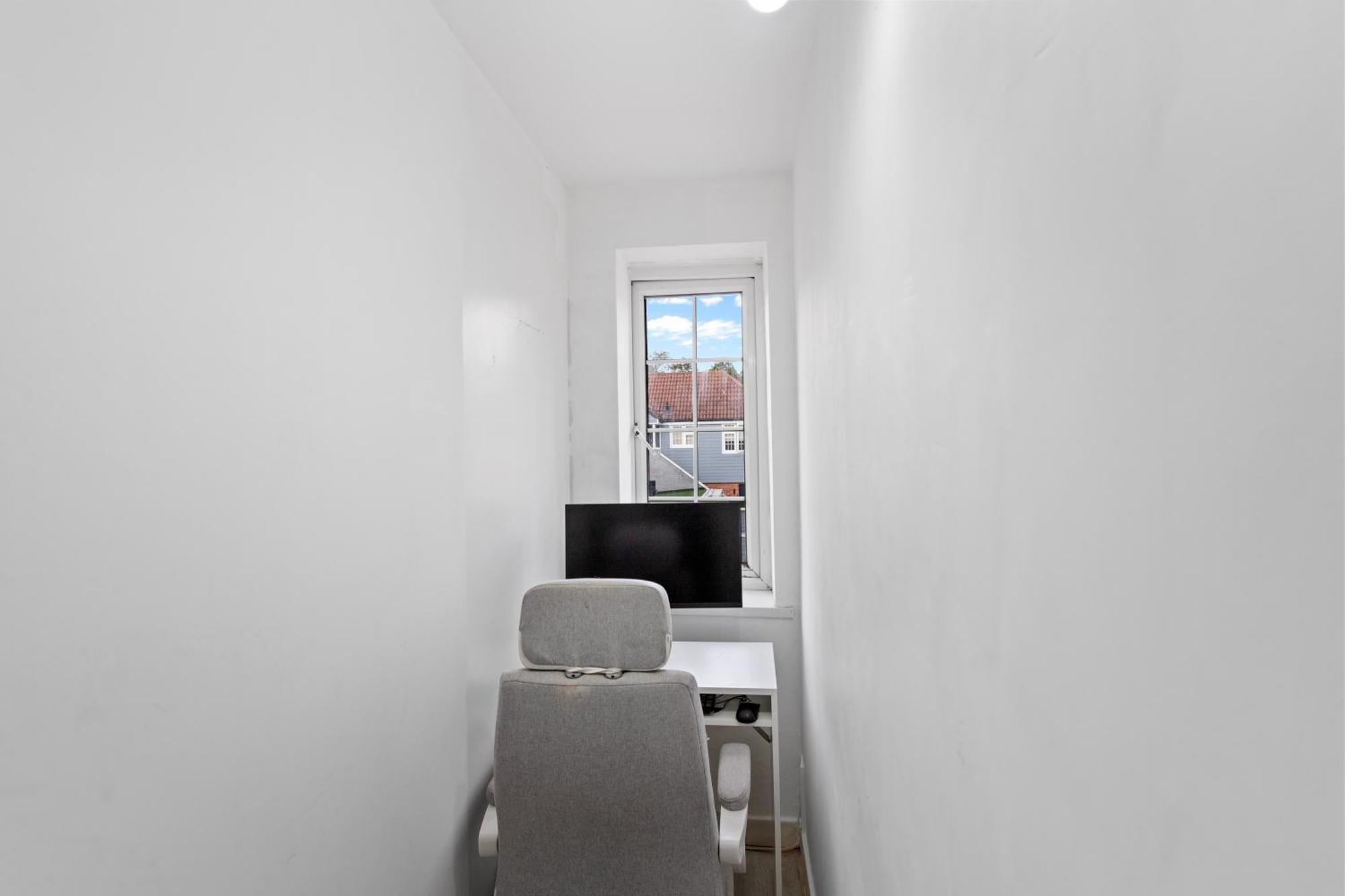 3 Bed W 2 Bathrooms &free Parking Sleeps 6